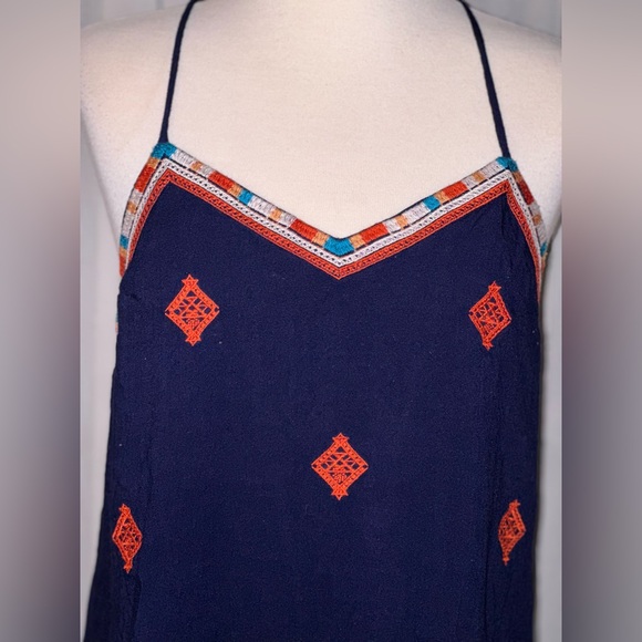 Women’s THML Embroidered Halter Shirt. Size Medium. - Picture 6 of 9